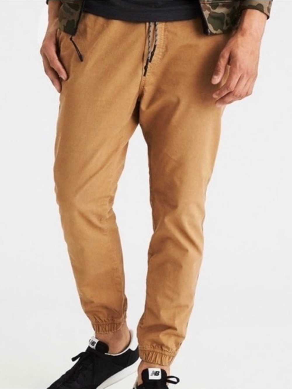 American Eagle Outfitters Men's Tan Jogger Pants